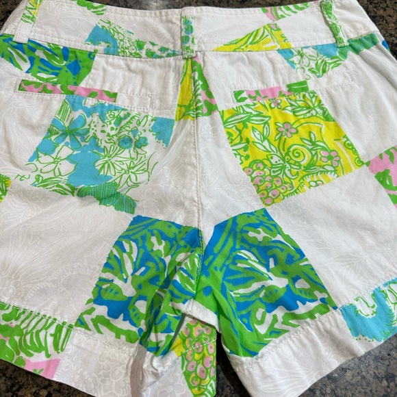 Lilly Pulitzer Callahan Shorts - Picture 2 of 8